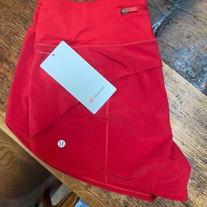Red Lululemon speed up short